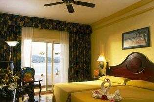 Hotel Riu Bachata Room